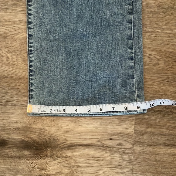 MODERN AMERICAN Women’s Venice Low Rise Wide Leg Distressesd Jeans. Size 30. - Picture 10 of 13